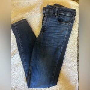 American Eagle Super high rise jegging size 4 regular